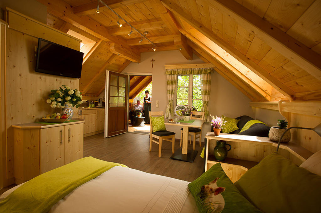 Bauer & Wirt Langthaler Villa Emmersdorf an der Donau Room photo